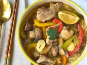Asian-Chicken-Soup-With-Konjac-Noodles-e1695730956589