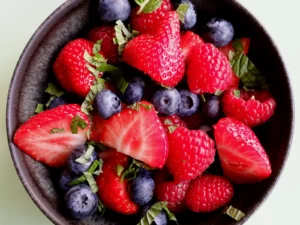 Berries-And-Mint-Salad-1