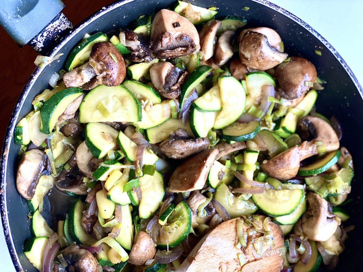 Zucchini, Leek and Mushroom Stir Fry