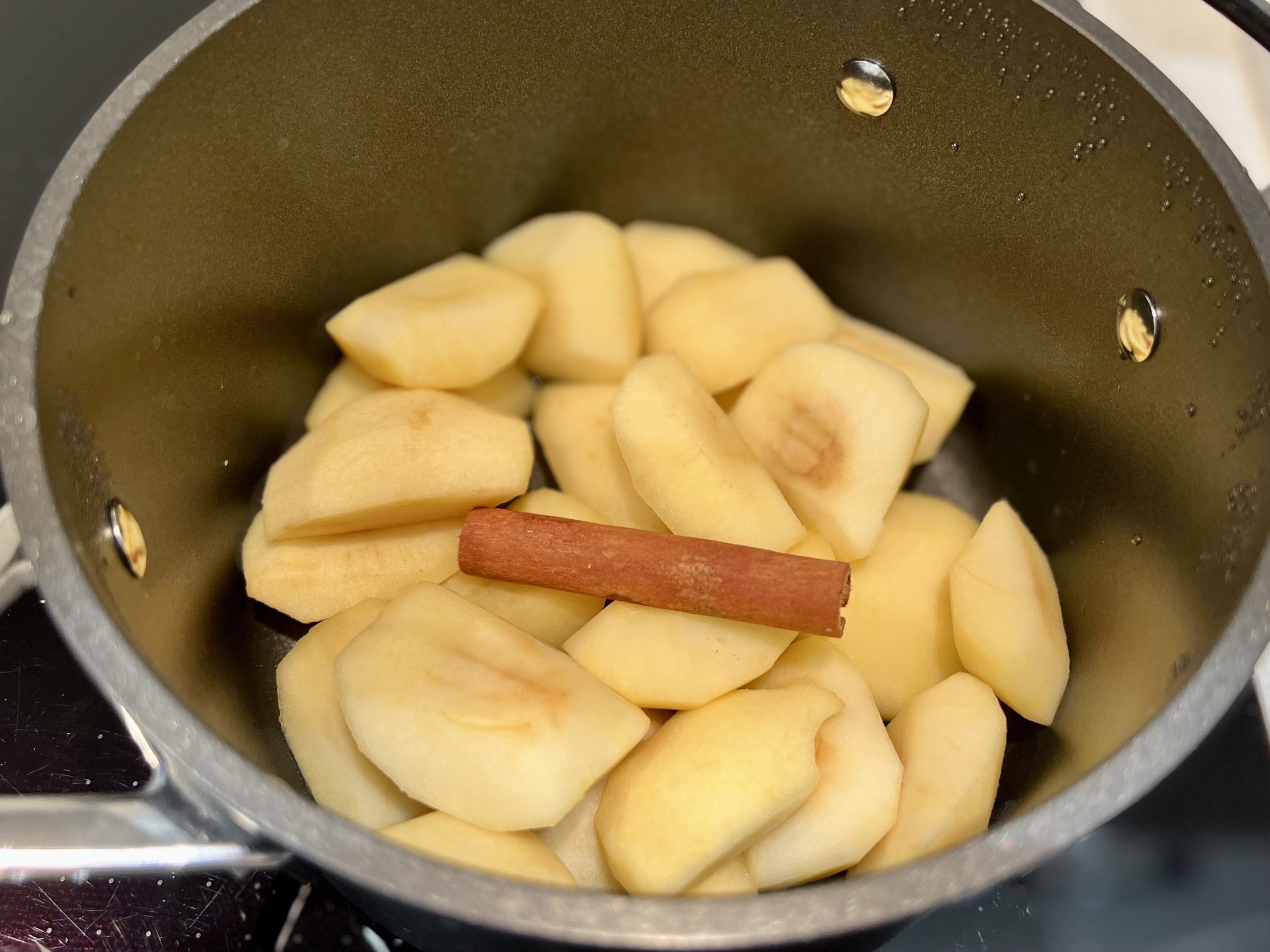 Stewed Apples Eat Burn Sleep