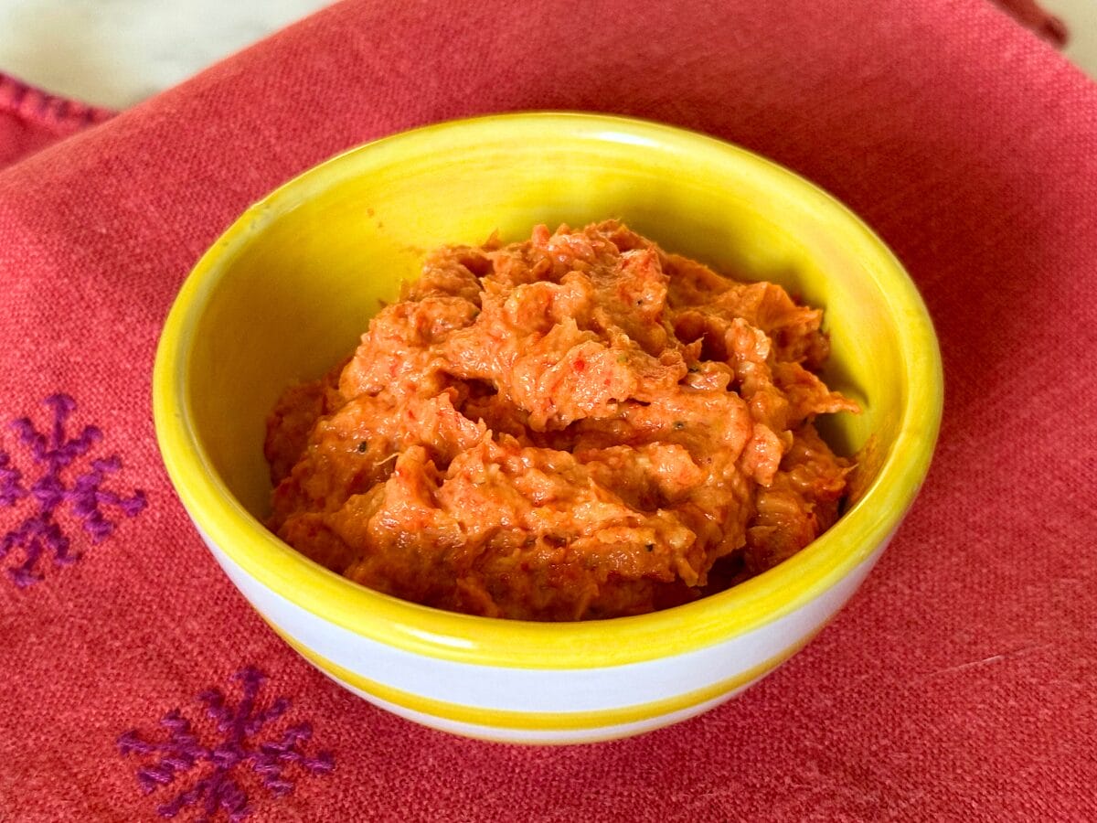 romano red pepper sauce