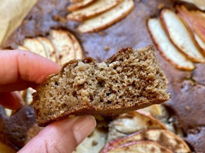 Apple and Cinnamon Cake
