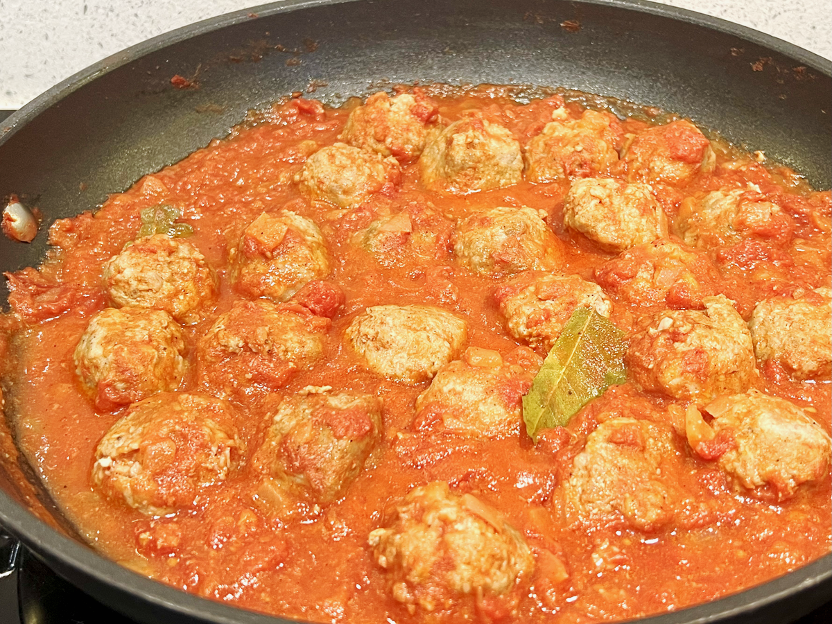 Meatballs in Tomato Sauce
