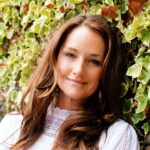 Dr. Tamsin Lewis
